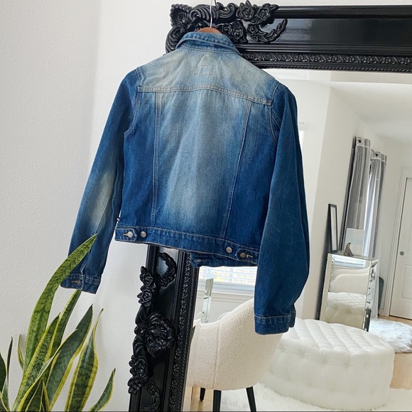 Polo Ralph Lauren | Women’s Light Wash Denim Trucker Jean Jacket - Picture 2 of 5